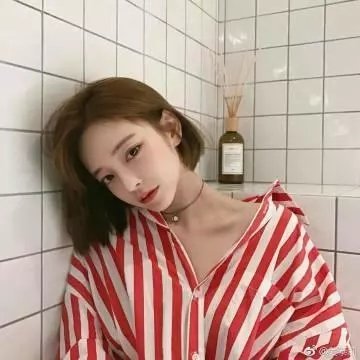 红。白。蓝